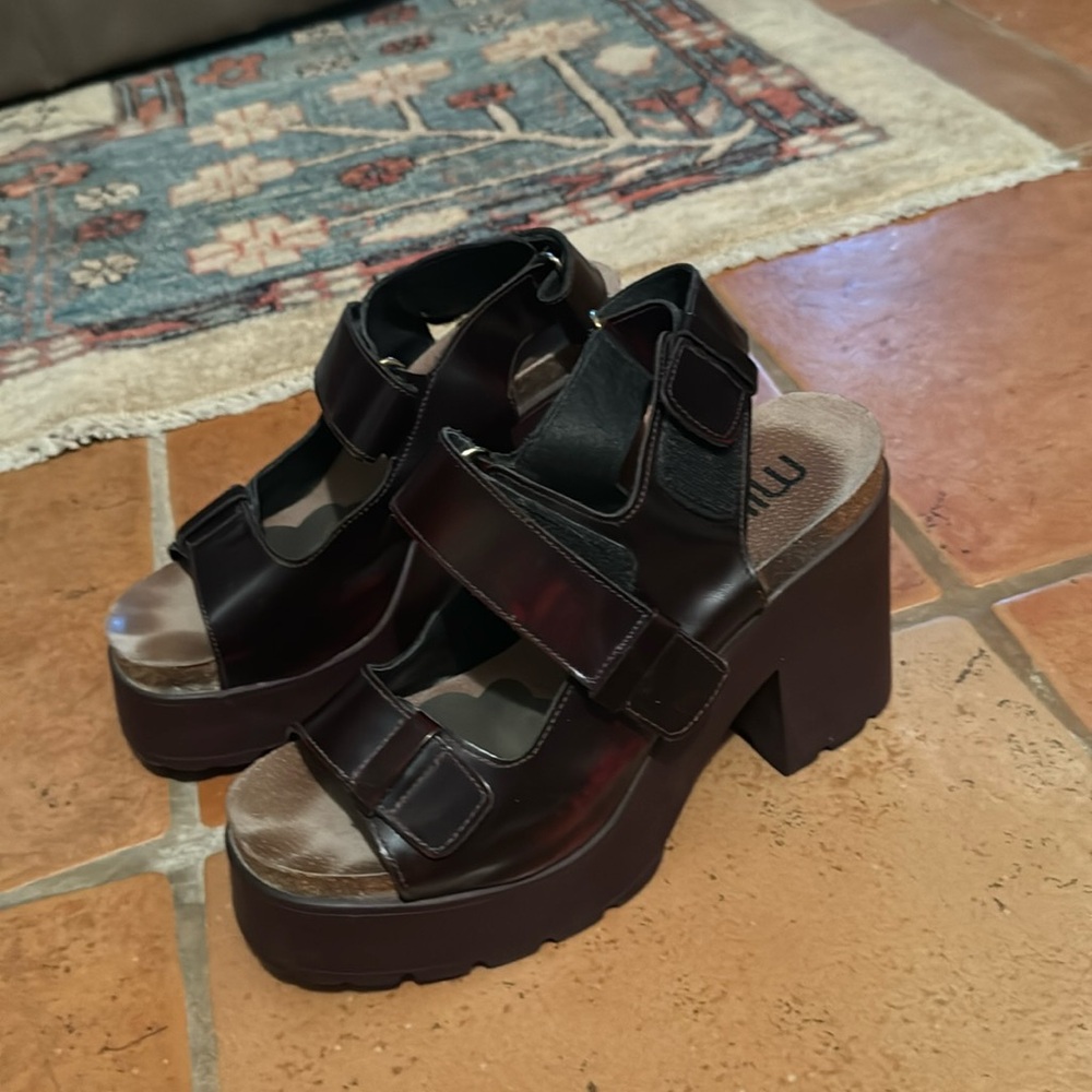 Miista Platform shoes